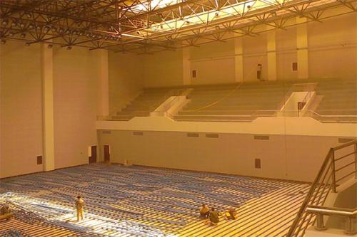 乒乓球场木地板多少钱一平米