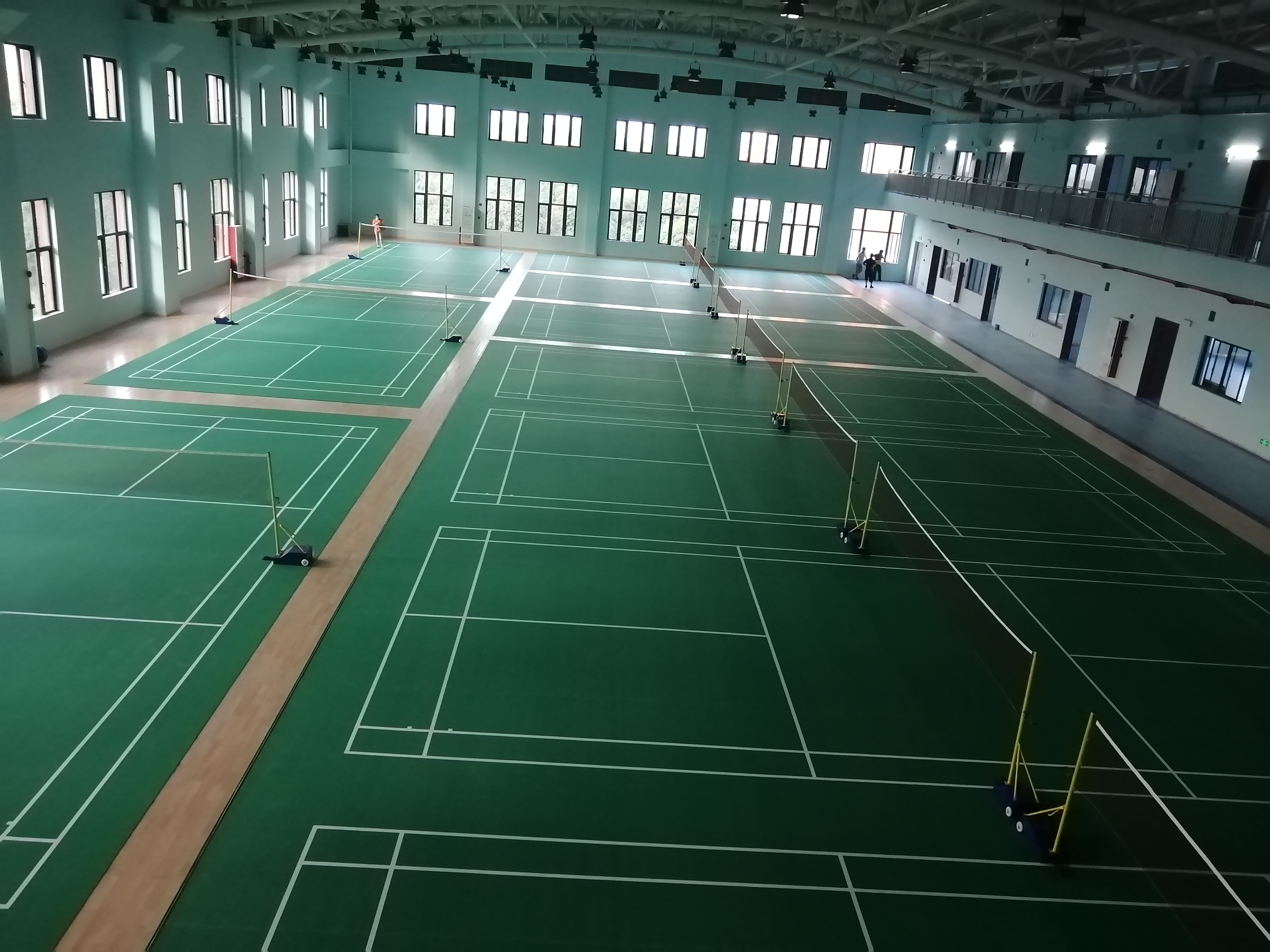 羽毛球场木地板